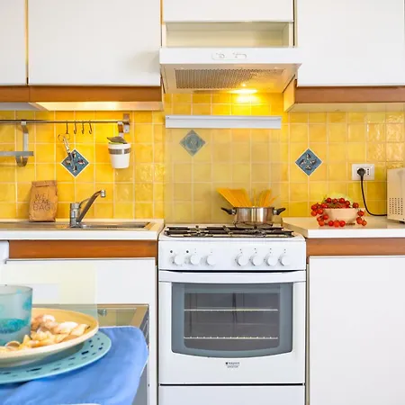 Bluemary Apartman Giardini Naxos